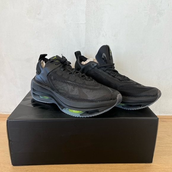 NIKE • NIB Nike Double Stacked black sneaker size 12 - Picture 2 of 9